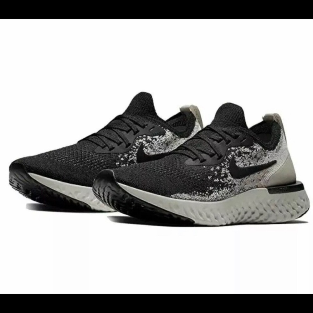 Nike Epic React size 10 - Oreo color. Black/tan